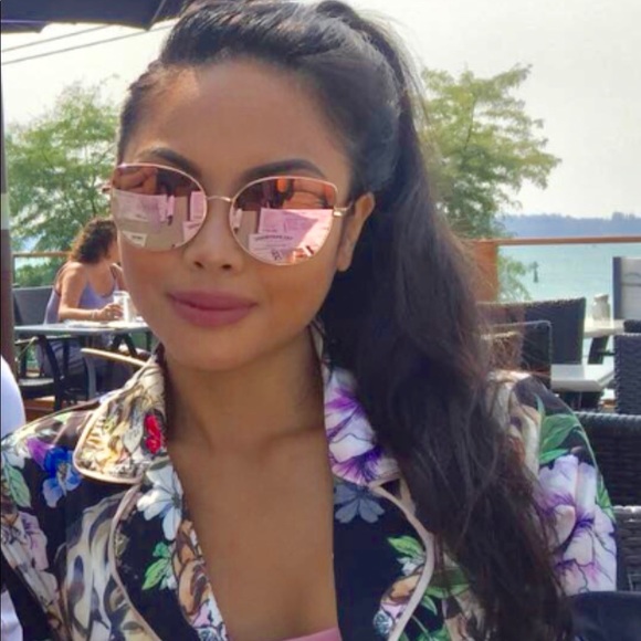 Meet your Posher, Ro - Picture 1 of 1